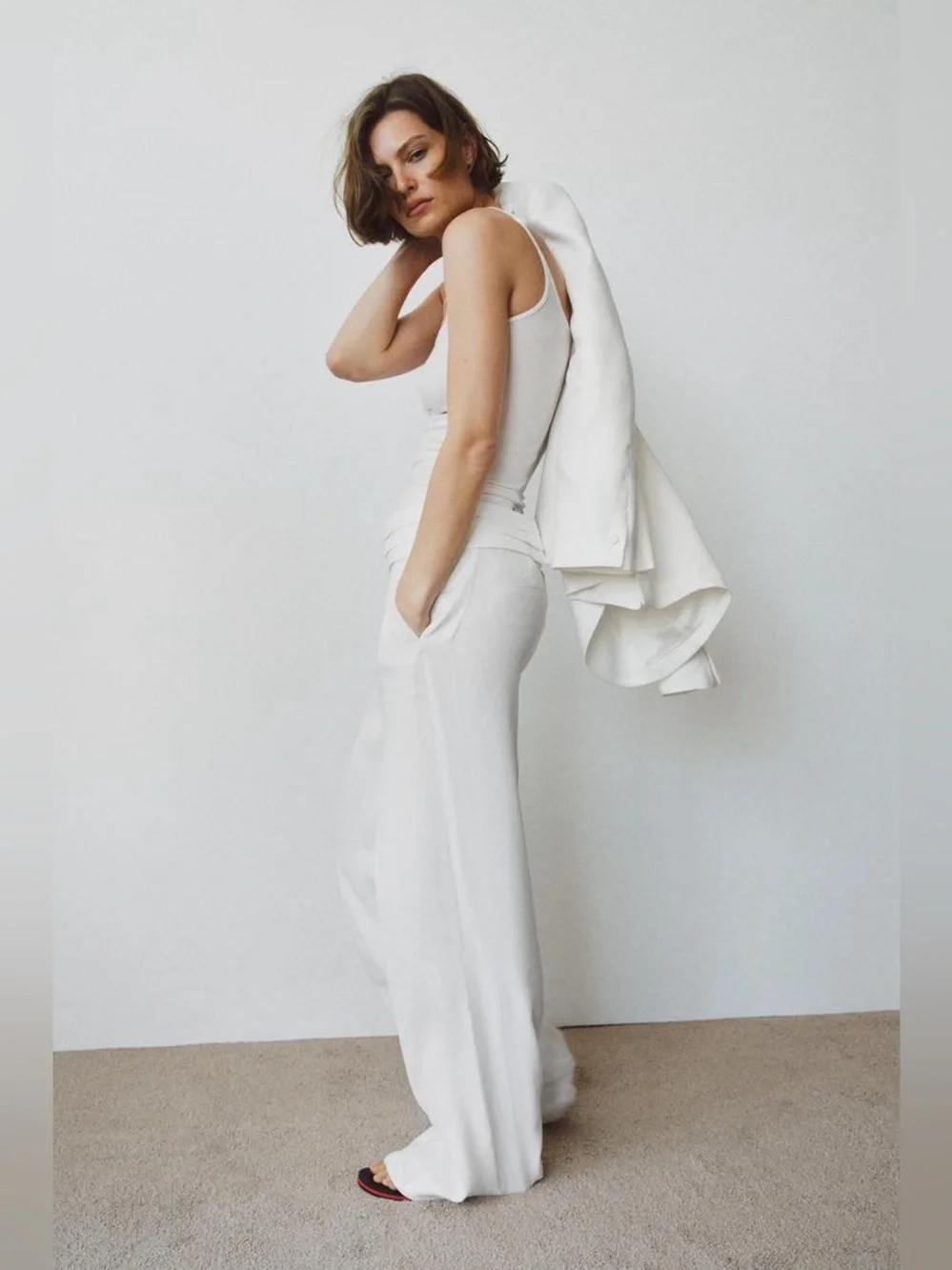 NWT. Zara ZW Collection White Linen Blend Mid-Rise Culottes. Size M, L.